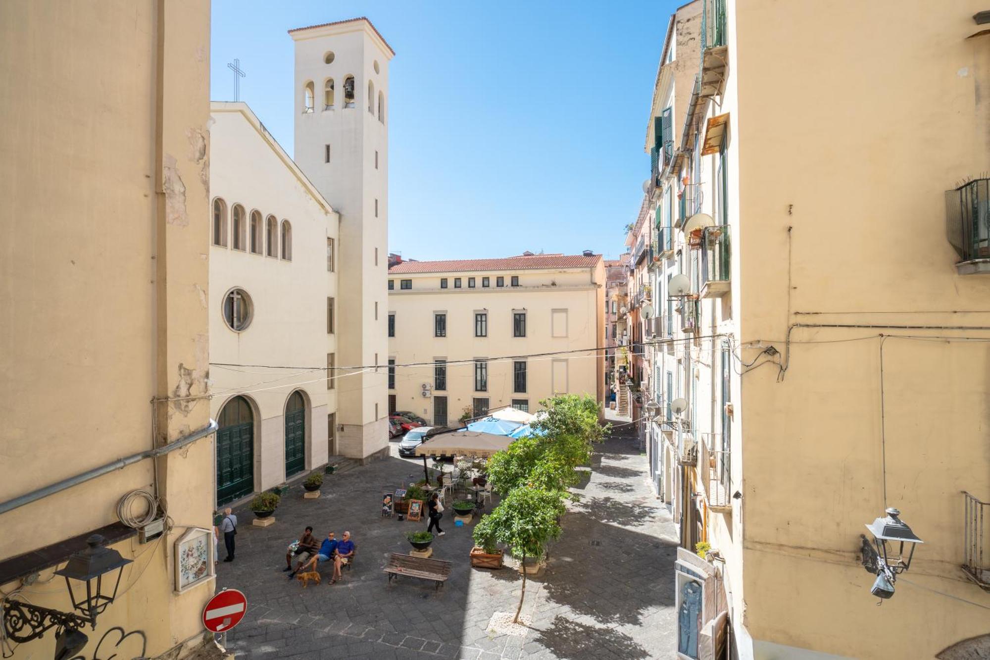 סלרנו Casa Vacanza Angelina Via Mercanti Centro Storico מראה חיצוני תמונה