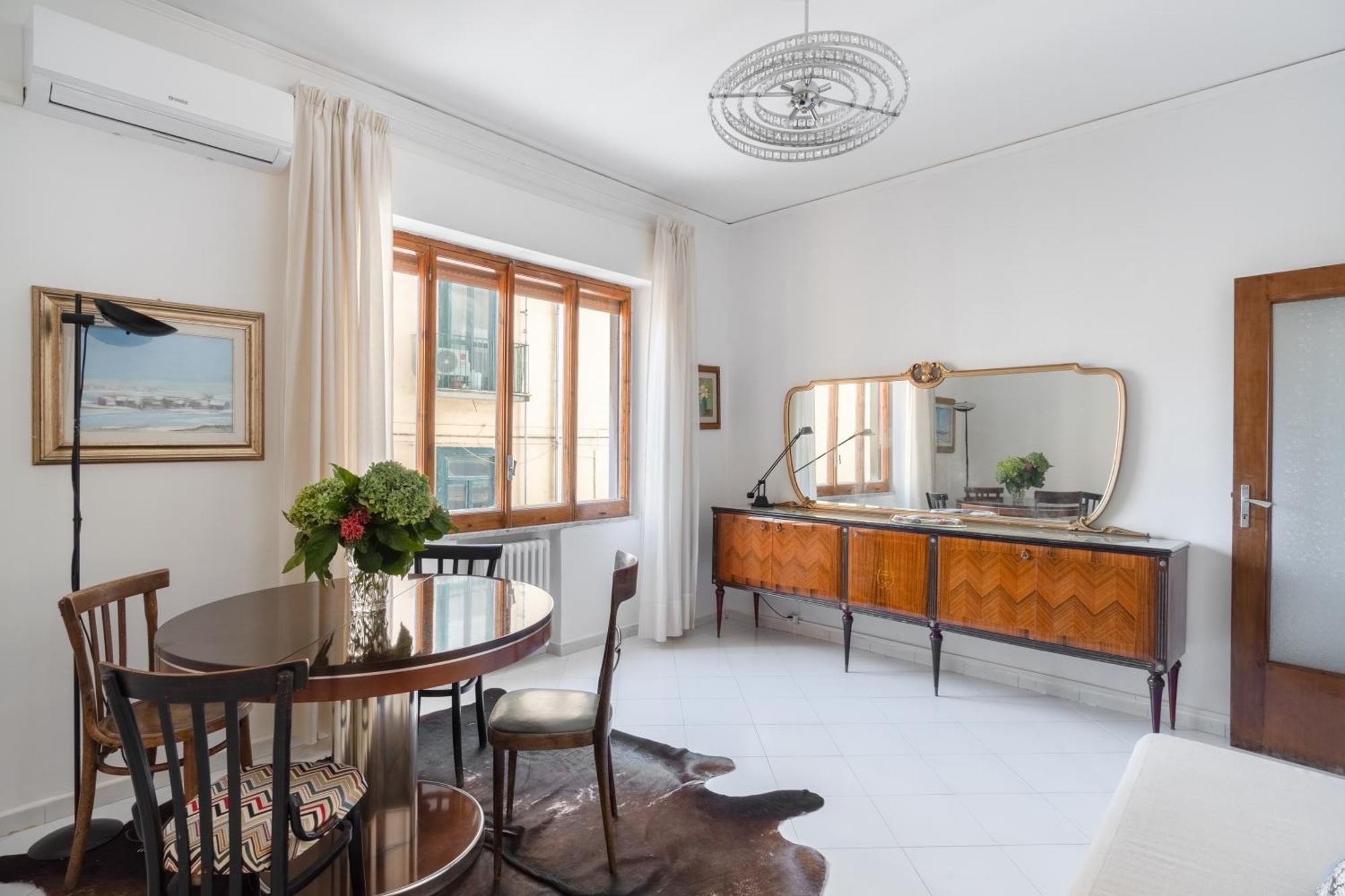 סלרנו Casa Vacanza Angelina Via Mercanti Centro Storico מראה חיצוני תמונה