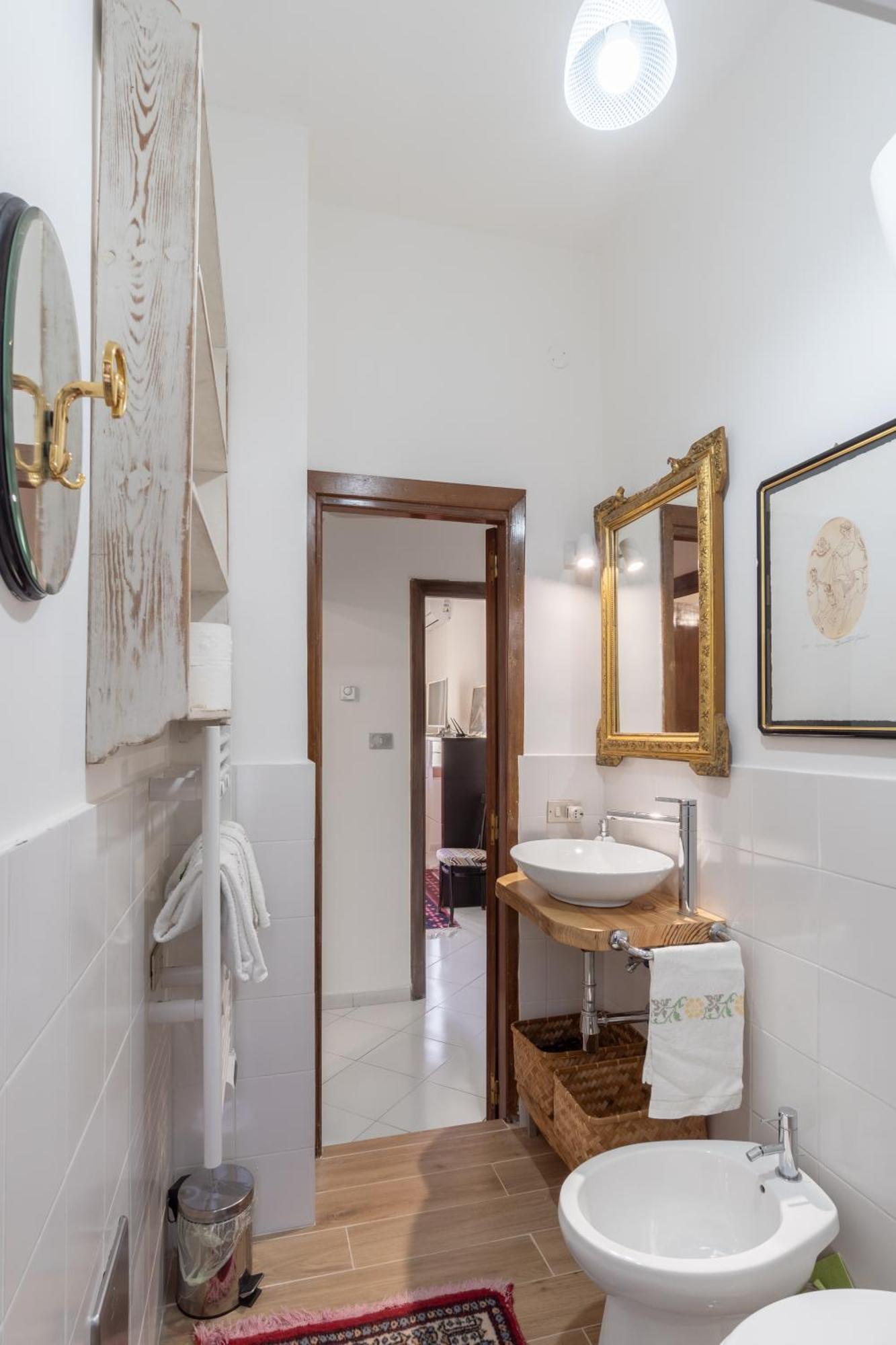 סלרנו Casa Vacanza Angelina Via Mercanti Centro Storico מראה חיצוני תמונה